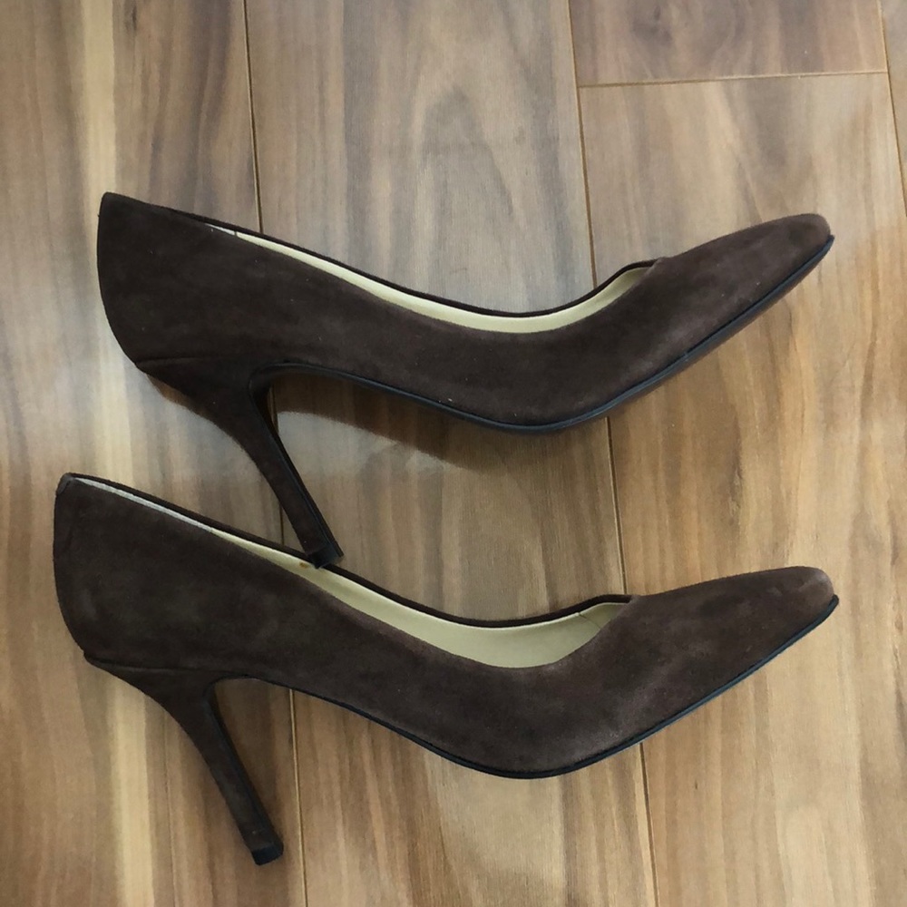 Ralph Lauren Brown Suede Pumps